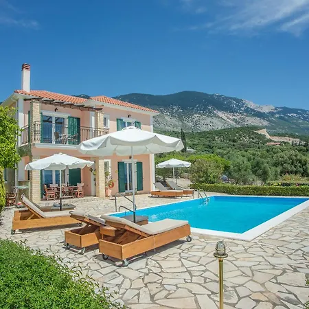 Trapezaki Garden Villa *