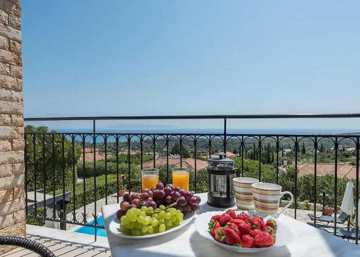 Vila Trapezaki Garden *