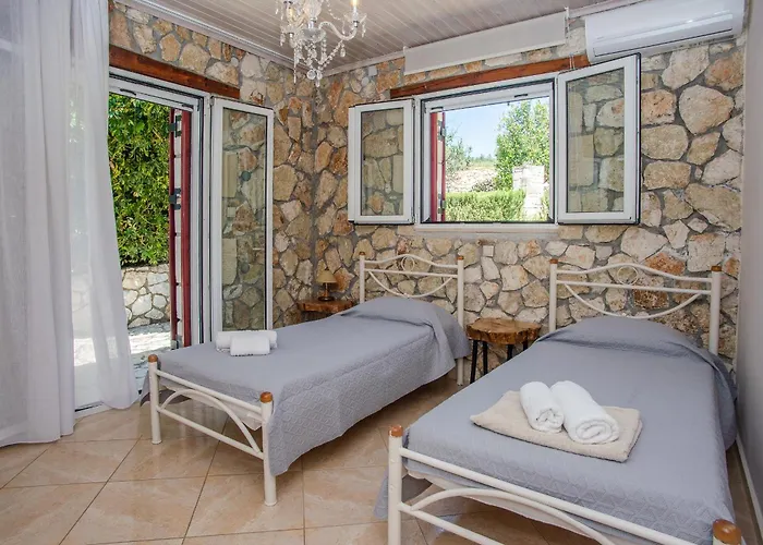 Vila Trapezaki Garden