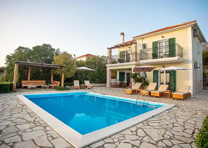 Willa Trapezaki Garden