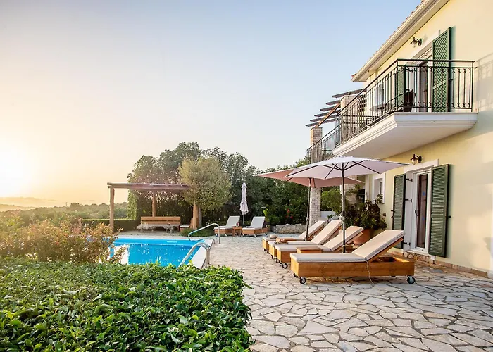 Vila Trapezaki Garden *