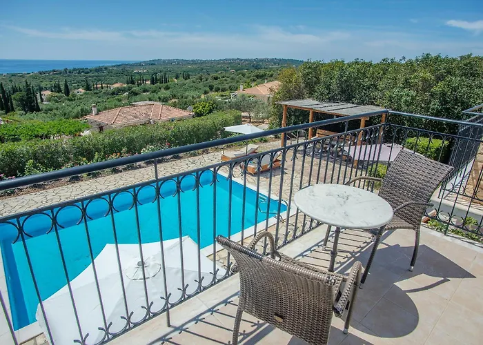 Vila Trapezaki Garden *