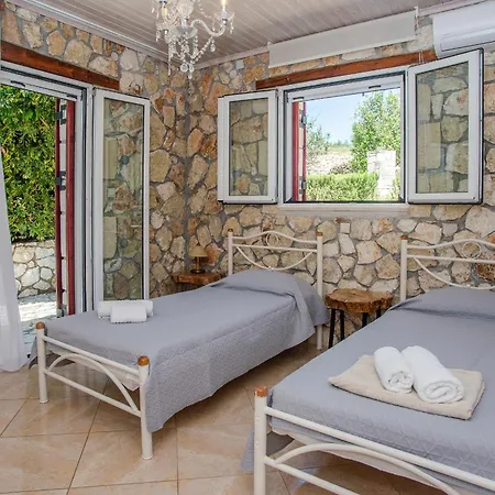 Vilă Trapezaki Garden