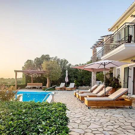 Vilă Trapezaki Garden *