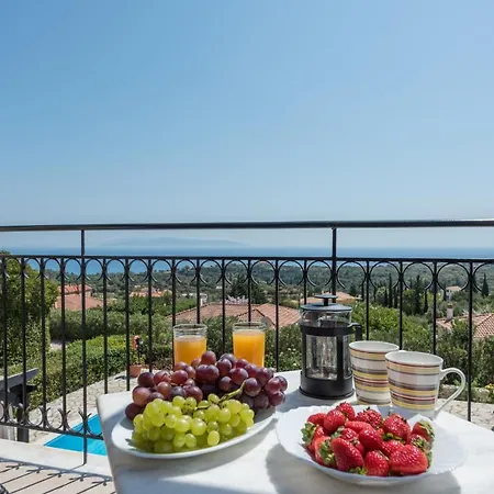 Villa Trapezaki Garden *