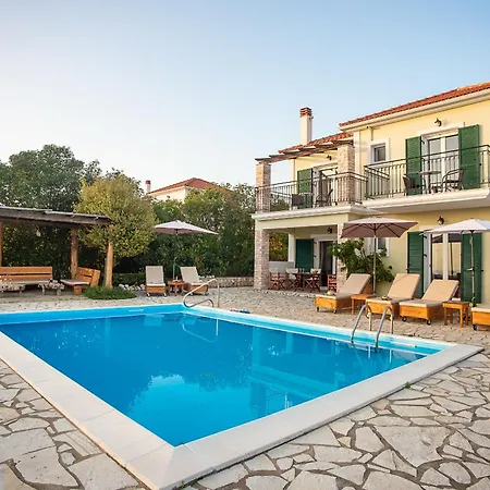 Villa Trapezaki Garden